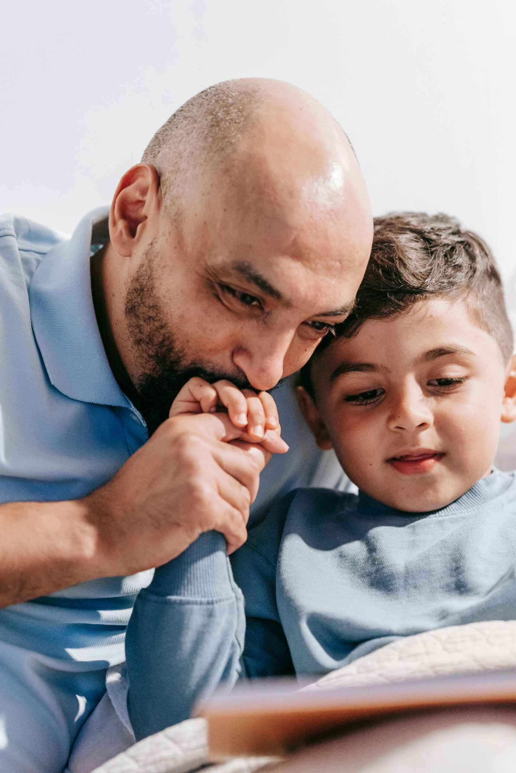 How to Help Young Children Grieve the Loss of a Pet — A Parent’s Complete Guide